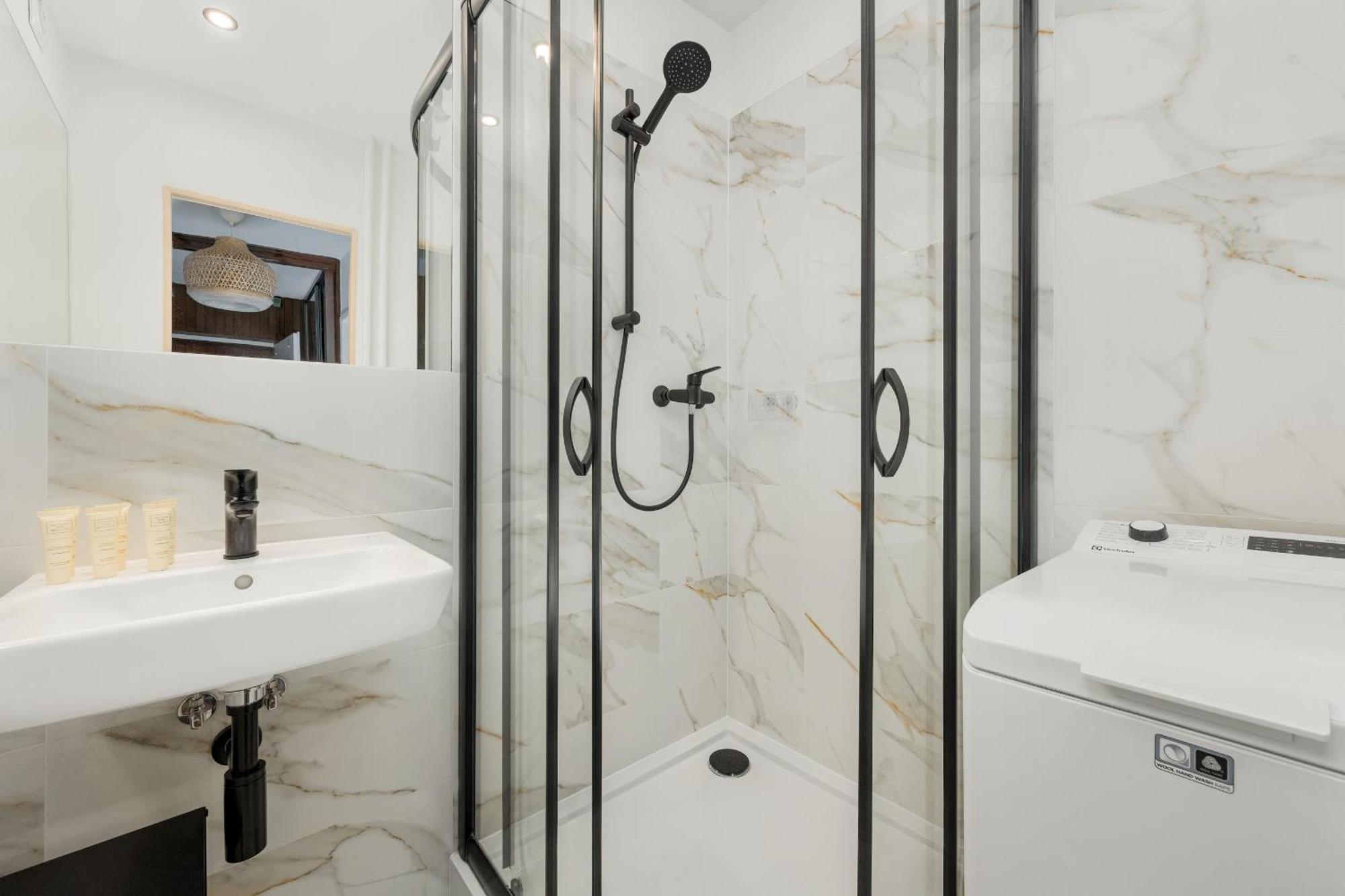 Apartmán Komfortowy Z 2 Sypialniami By Renters Vratislav